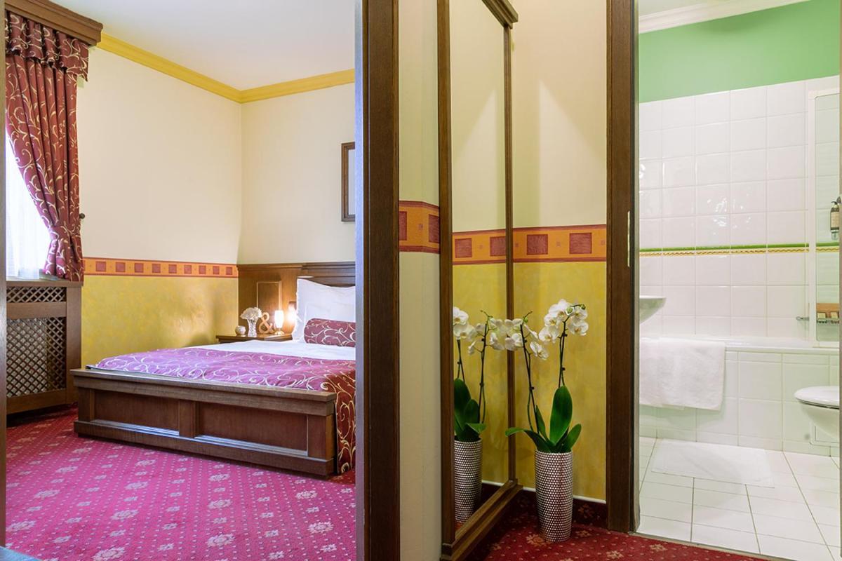 Hotel Abacie & Wellness วาลาชเก เมซิริชี ภายนอก รูปภาพ