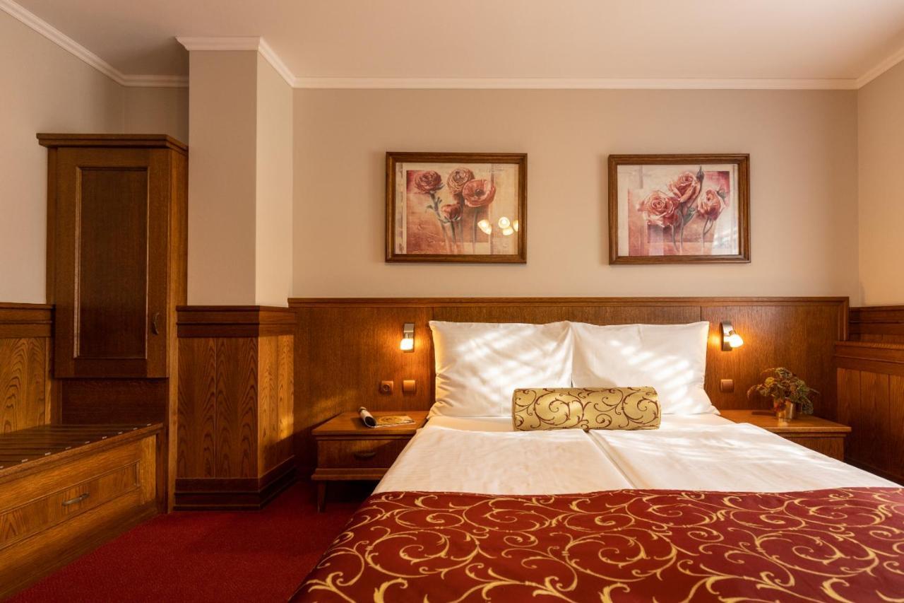 Hotel Abacie & Wellness วาลาชเก เมซิริชี ภายนอก รูปภาพ