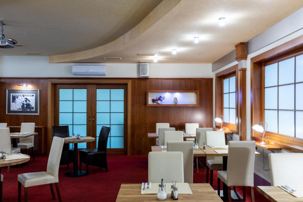 Hotel Abacie & Wellness วาลาชเก เมซิริชี ภายนอก รูปภาพ