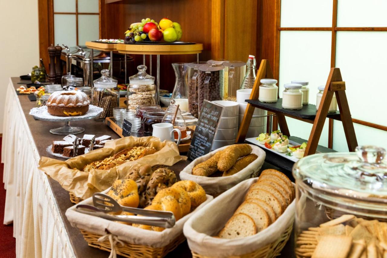 Hotel Abacie & Wellness วาลาชเก เมซิริชี ภายนอก รูปภาพ