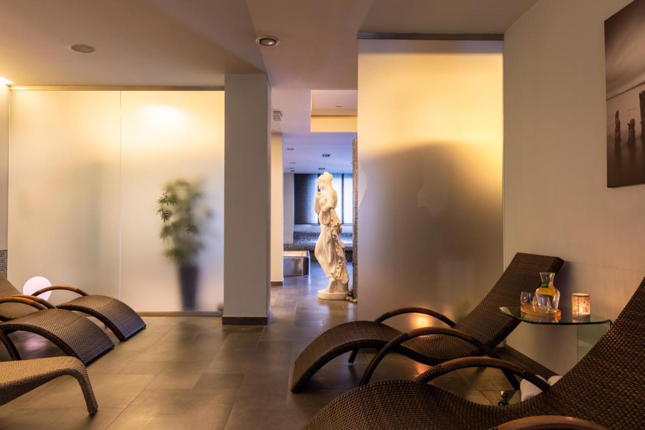 Hotel Abacie & Wellness วาลาชเก เมซิริชี ภายนอก รูปภาพ