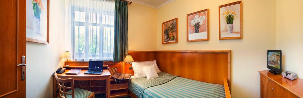Hotel Abacie & Wellness วาลาชเก เมซิริชี ภายนอก รูปภาพ